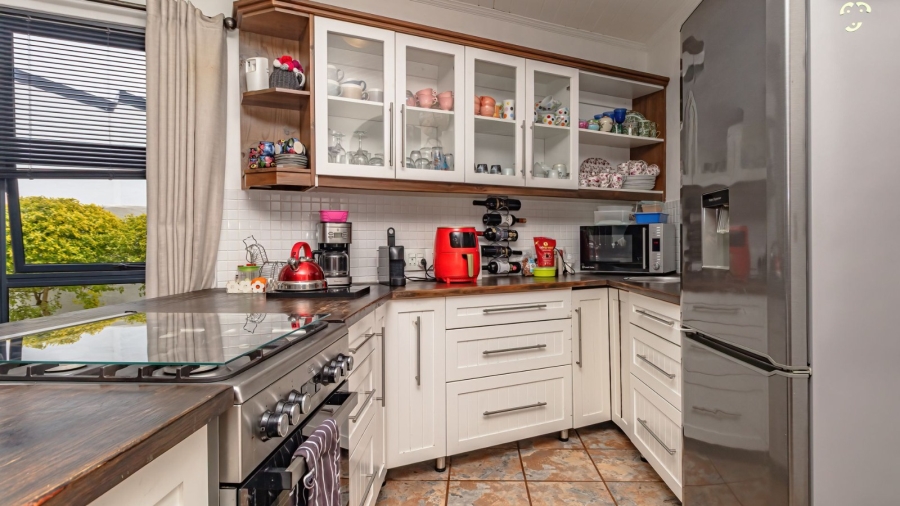 2 Bedroom Property for Sale in King George Park Western Cape
